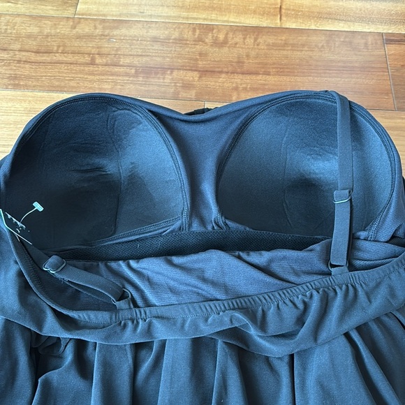 NWT Swimsuit romper - Picture 6 of 8